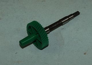 SP39 SPEEDOMETER PINION GEAR 1966 & UP 39 TOOTH/GREEN-NEW