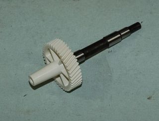 SP42 SPEEDOMETER PINION GEAR 1966 & UP 42 TOOTH/WHITE-NEW