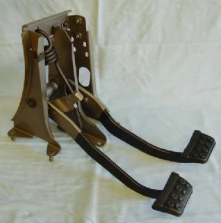 CPA62B 1962-63 B-BODY CLUTCH/BRAKE PEDAL ASSEMBLY RECONDITIONED