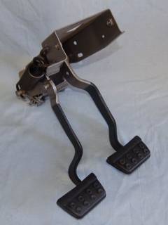 CPA63A 1963-66 A-BODY CLUTCH/BRAKE PEDAL ASSEMBLY RECONDITIONED